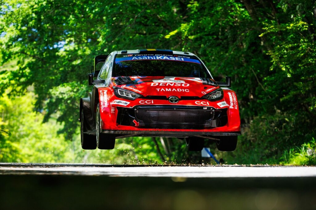 Solberg devient une menace pour Evans au Rallye du Japon