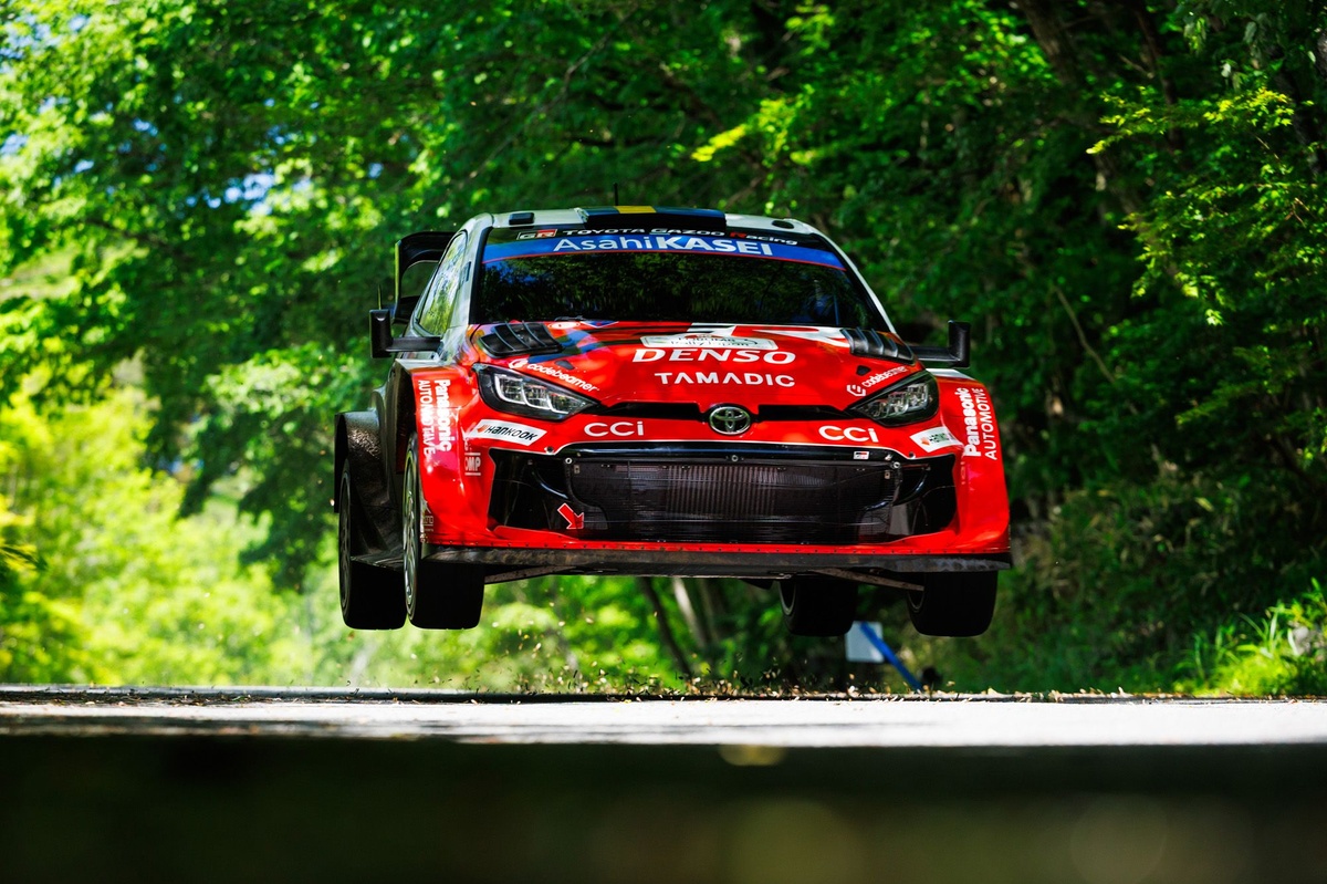 Solberg menace sérieusement Evans lors du Rallye du Japon