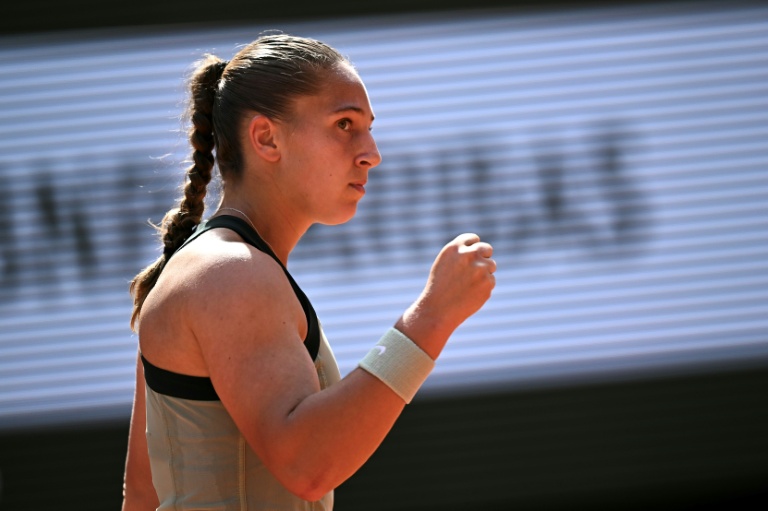 Roland-Garros: Parry terrasse Anisimova, choc Osaka-Sabalenka en huitièmes