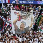 Ligue des champions: le PSG entre dans la légende, liesse et tensions à Paris