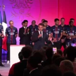 "On ne veut plus voir ça, ras-le-bol, terminé": Emmanuel Macron juge "inacceptables" les violences après le nouveau sacre du PSG en Ligue des champions