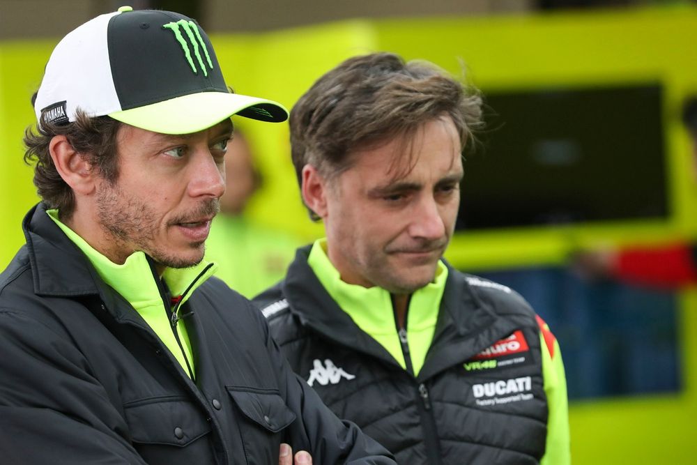 Valentino Rossi et Pablo Nieto lors d'une interview du VR46 Racing Team
