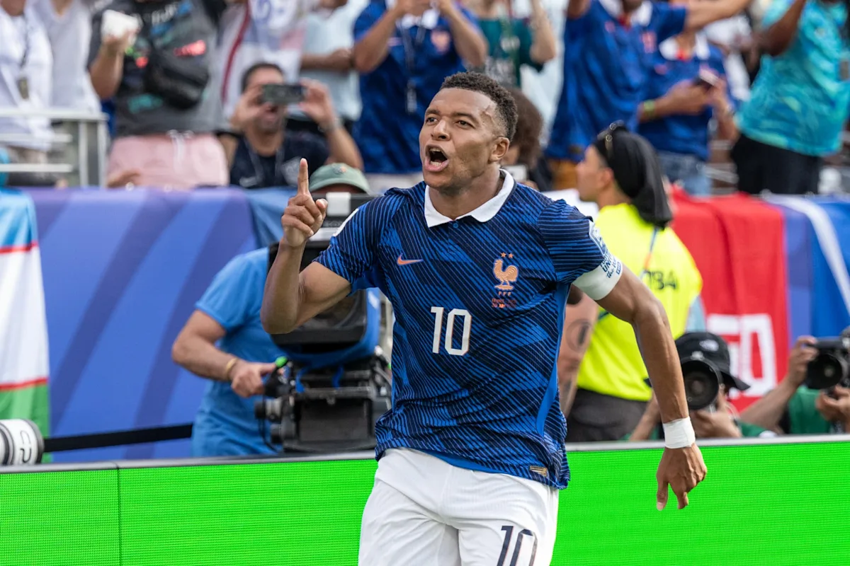 Site « Pardon Kylian » créé pour s’excuser d’avoir critiqué le footballeur Mbappé