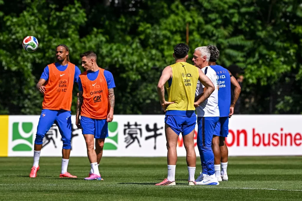 Coupe du monde 2026: Barcola et Digne ont-ils gagné leur place de titulaire après le match contre la Suède?