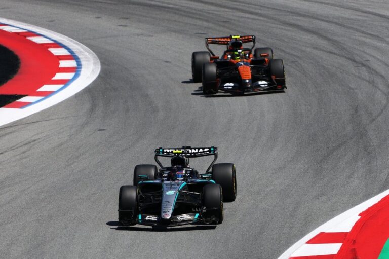 McLaren perd du temps sur Mercedes en ligne droite et veut comprendre pourquoi