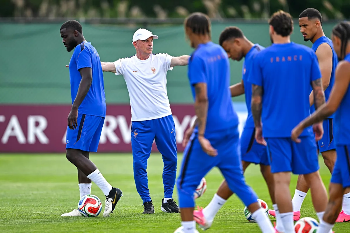 Cryo et bouteilles d’eau : les Bleus combattent la canicule de la Coupe du monde 2026