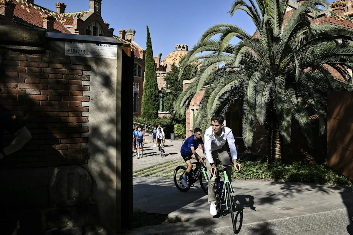 Pogacar, Vingegaard, Seixas, Del Toro… le Tour de France sous les projecteurs en photos