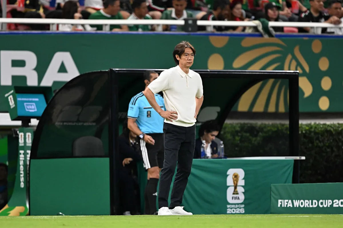Coupe du monde 2026 : menacé en Corée du Sud, Hong Myung-bo file aux USA après son retour