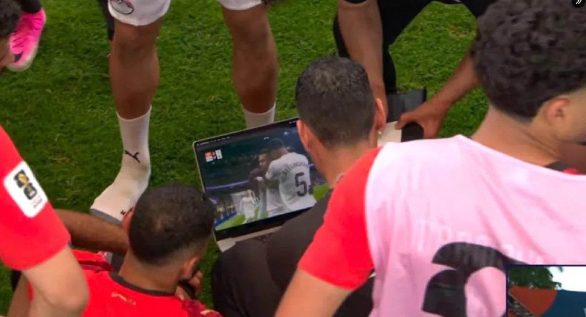 Australie-Égypte : Kylian Mbappé conseille les Pharaons avant la séance de tirs au but