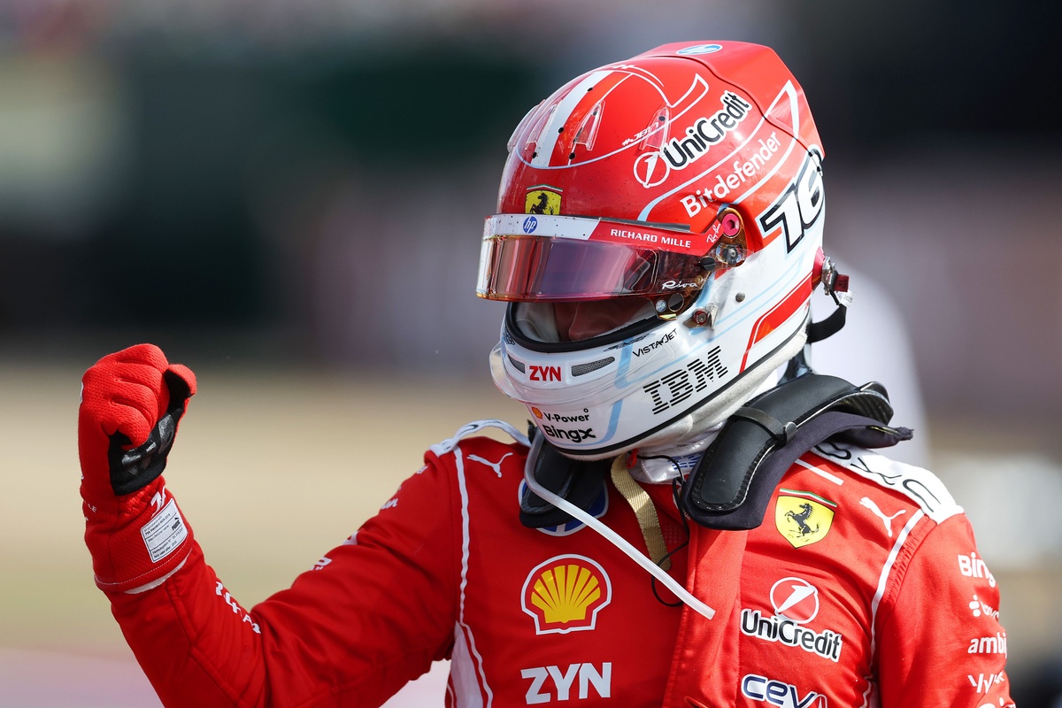 Coup de théâtre à Silverstone : Leclerc l’emporte, Antonelli victime du destin!