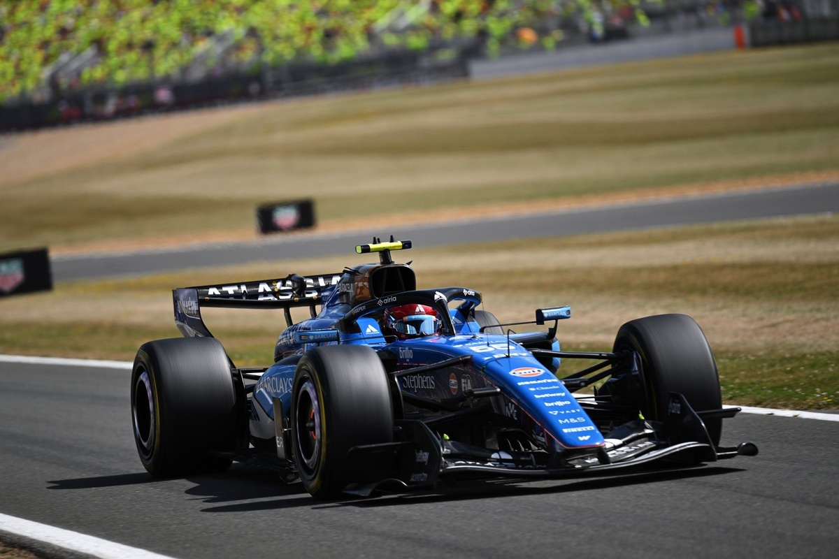 Carlos Sainz frappé d’une pénalité sans précédent à Silverstone en Formule 1