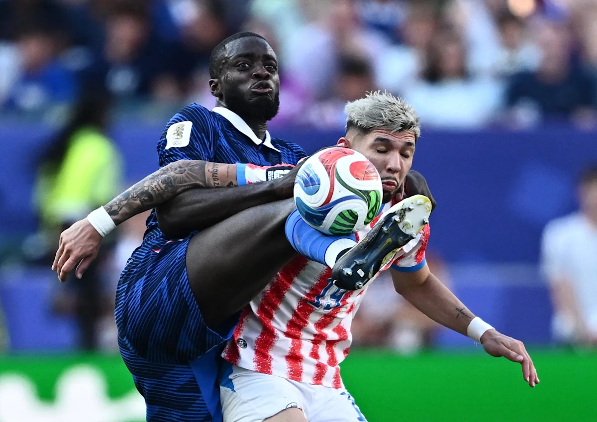 Avec lui, l'équipe de France ne perd jamais... Qui est le roc de la défense tricolore, Dayot Upamecano