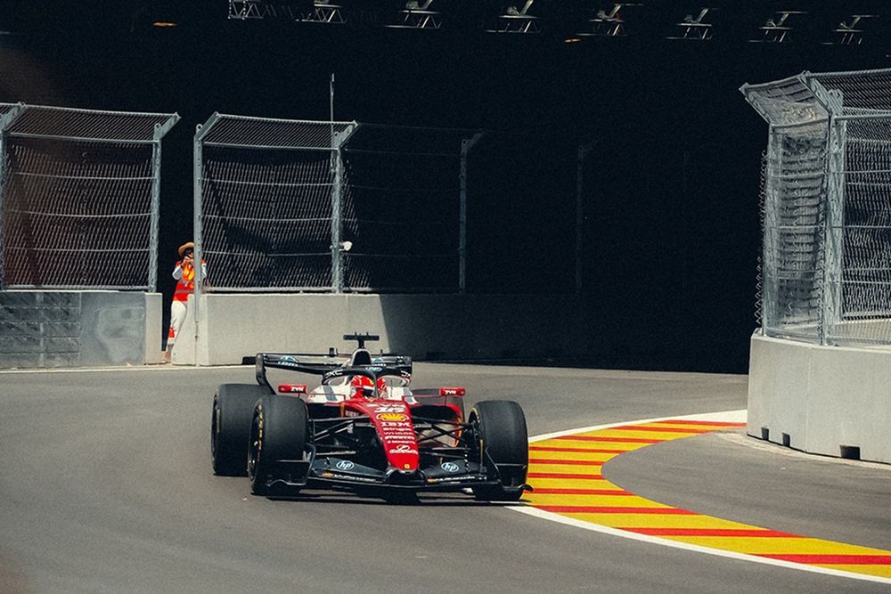 Lewis Hamilton découvre le segment La Monumental du Madring