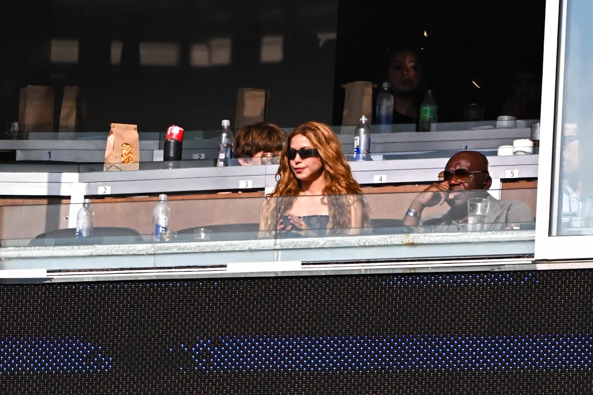 France-Maroc: Shakira très heureuse de son selfie avec Wilfrid Mbappé pendant la demie