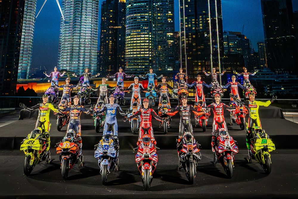 Photo de groupe des pilotes MotoGP 2026