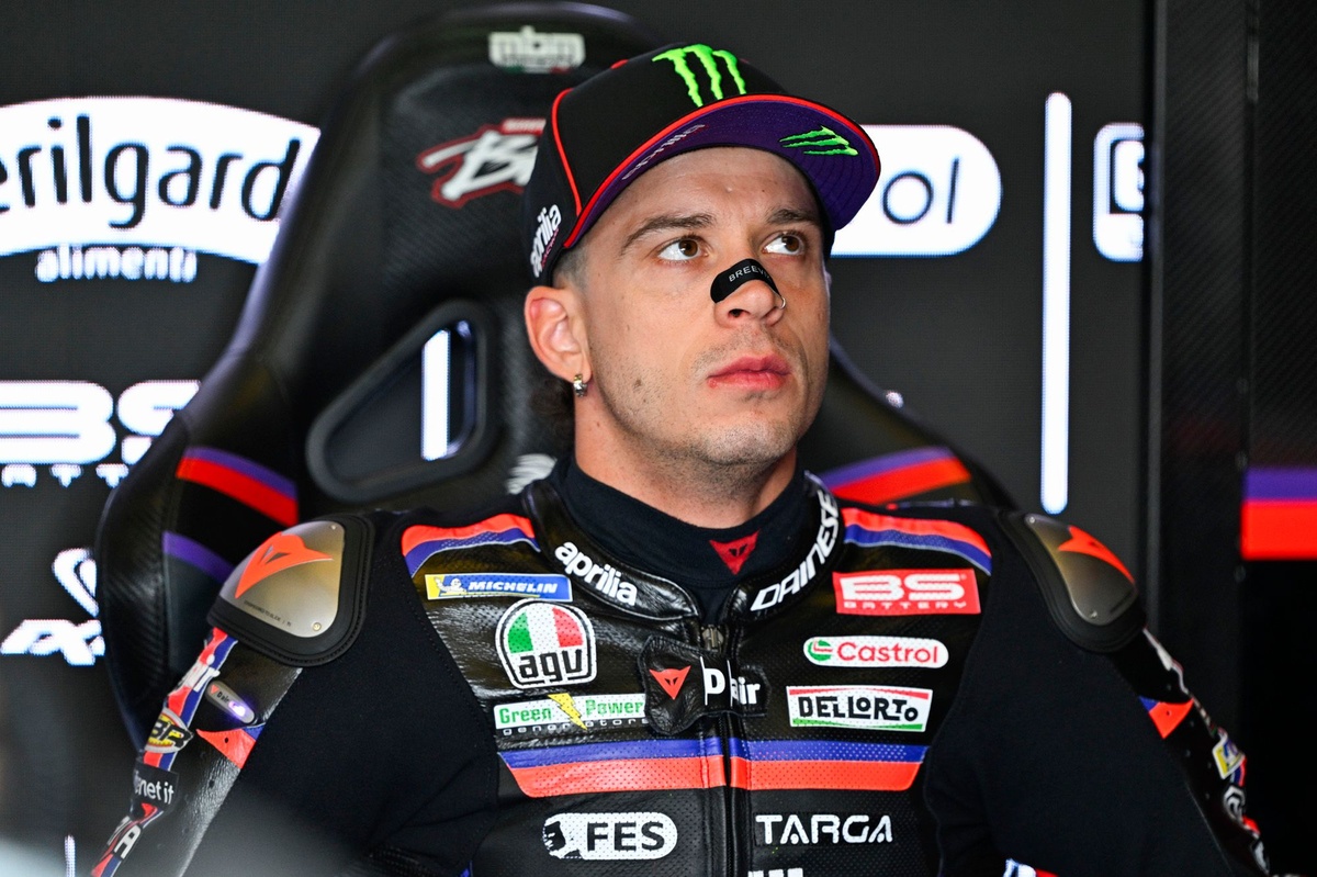 Bezzecchi gêné par la douleur sur l'Aprilia : "C'est dur physiquement"