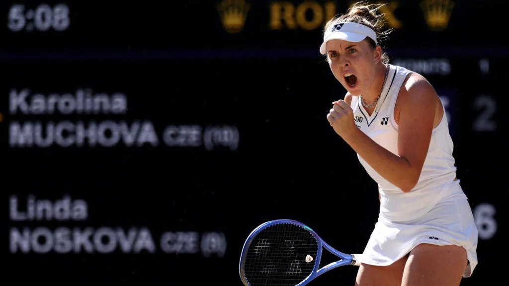 La Tchèque Linda Noskova remporte la finale de Wimbledon et s'offre un premier titre en Grand Chelem