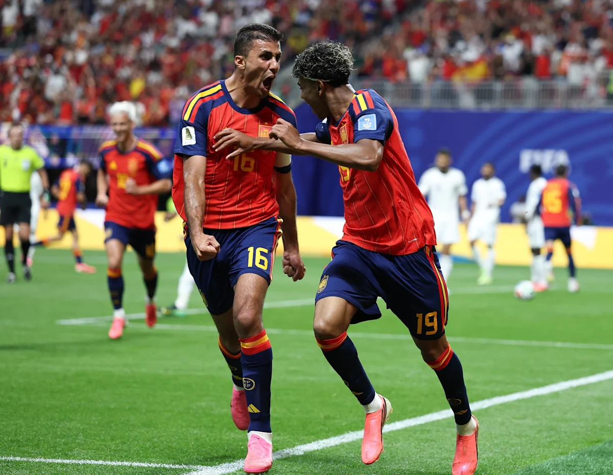 France-Espagne: l'étonnante sortie de Rodri sur "les progrès à faire" de Lamine Yamal pour comprendre un match