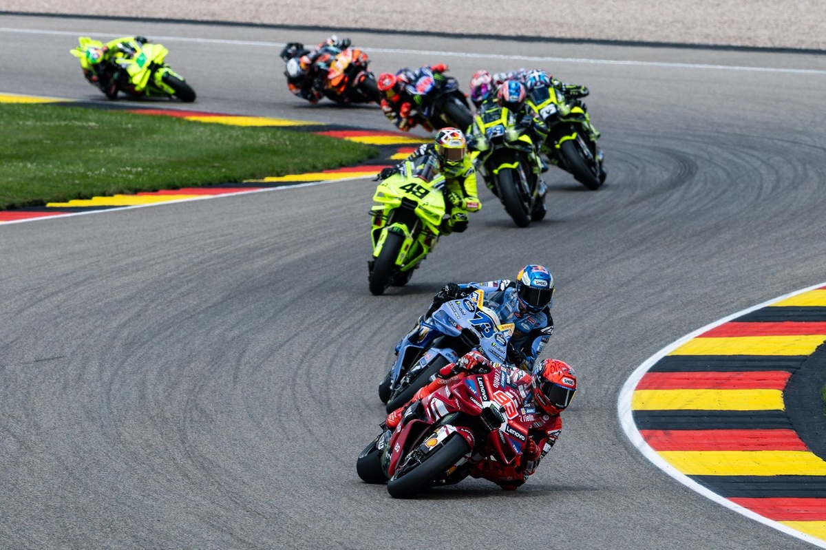 Difficultés de dépassement en sprint : pourquoi les pilotes peinent au Sachsenring