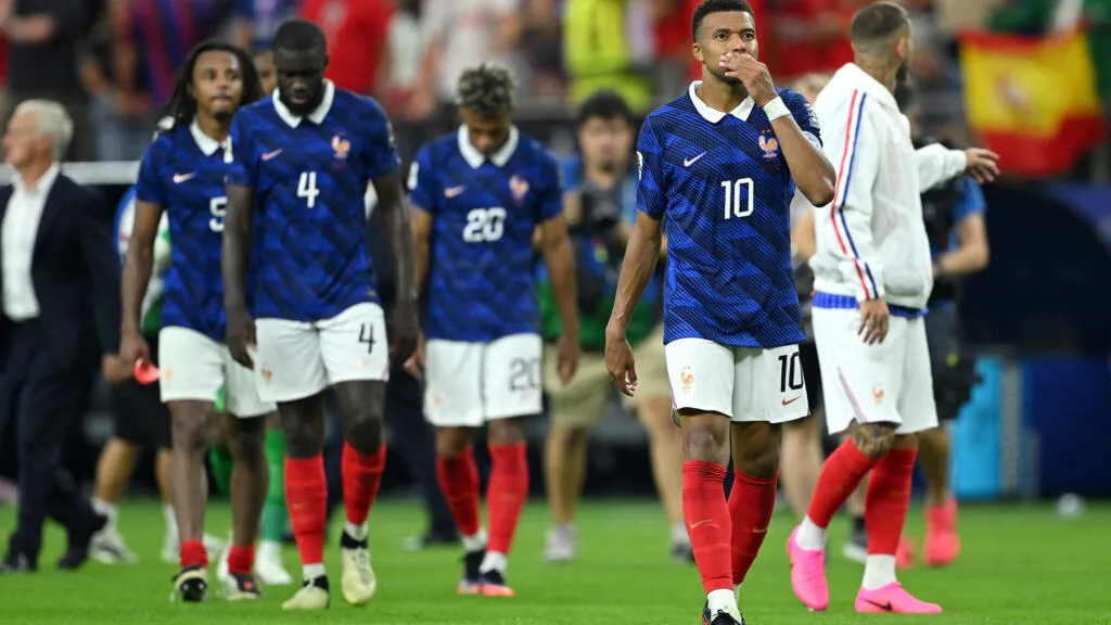 "On a perdu contre nous-mêmes" : les Bleus frustrés après leur élimination