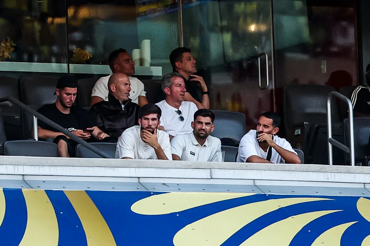 Equipe de France: la FFF peaufine l’arrivée de Zinédine Zidane comme sélectionneur des Bleus
