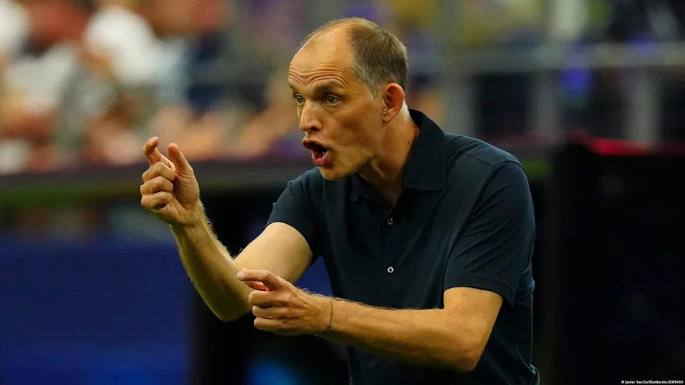 Thomas Tuchel, entraîneur de l'Angleterre, sous le feu des critiques après la chute contre l'Argentine