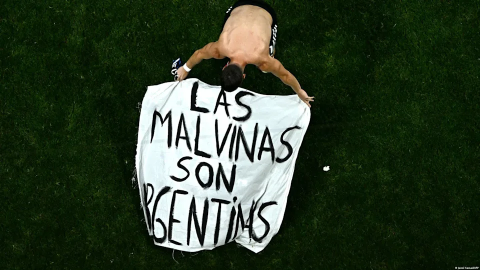 Illustration de la possible sanction FIFA contre les joueurs argentins pour message politique
