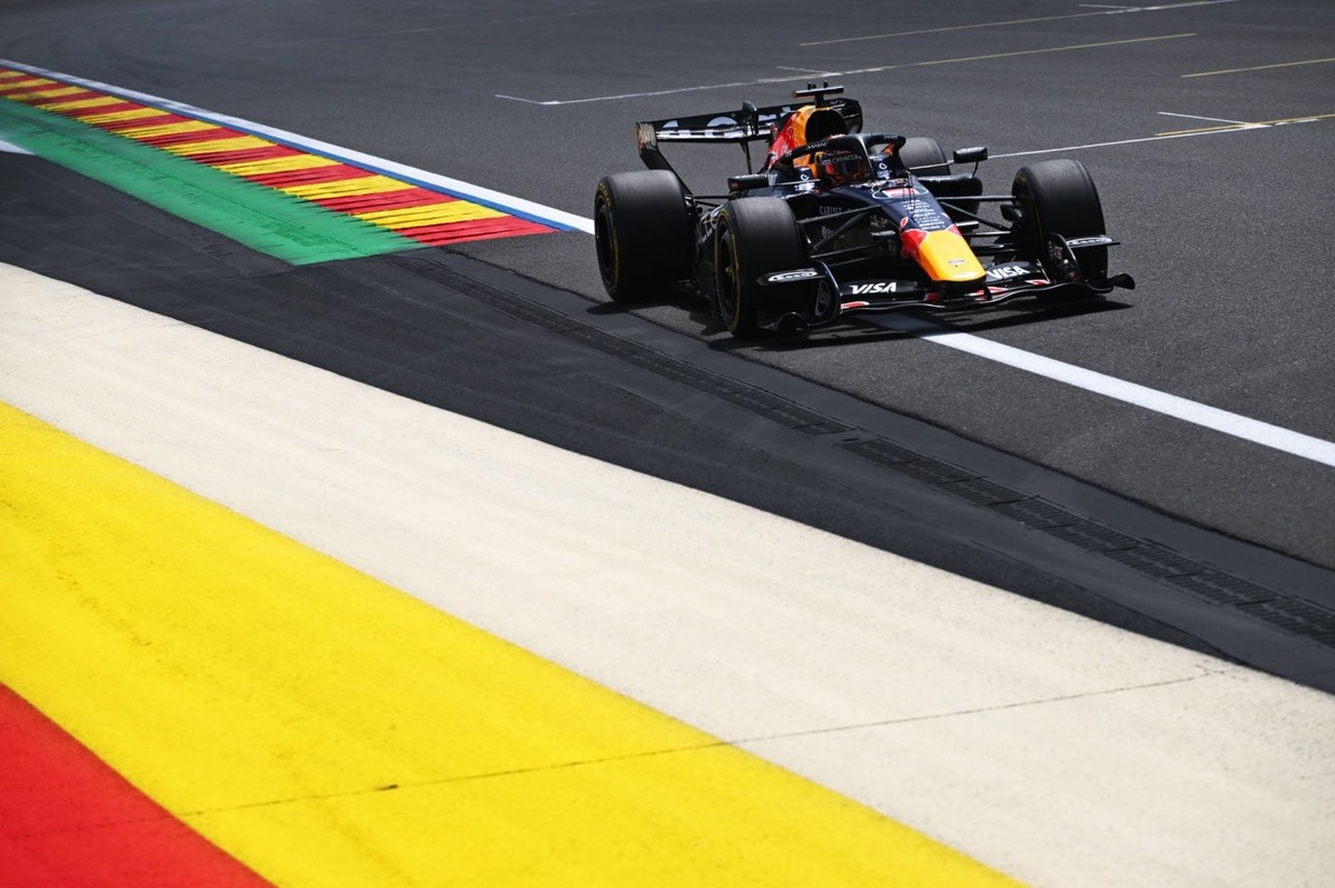 Verstappen rend enfin vendredi satisfaisant pour Red Bull