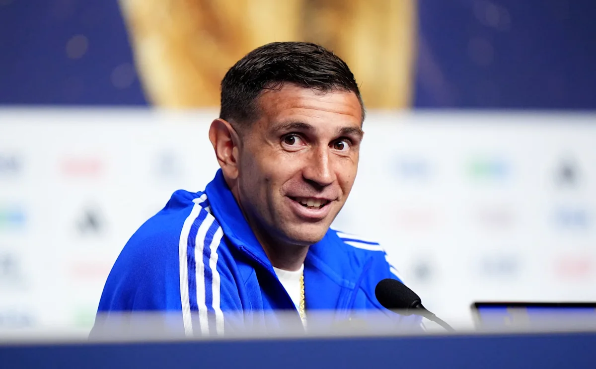 Espagne-Argentine: "J'ai mal tous les jours", Dibu Martinez joue avec un doigt cassé depuis le début de la Coupe du monde