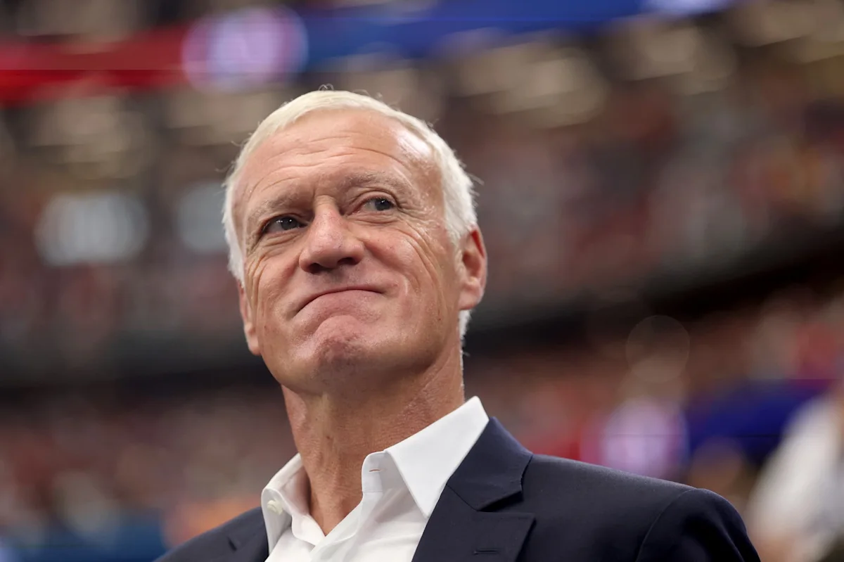 Retour discret de Deschamps en France après la Coupe du monde des Bleus