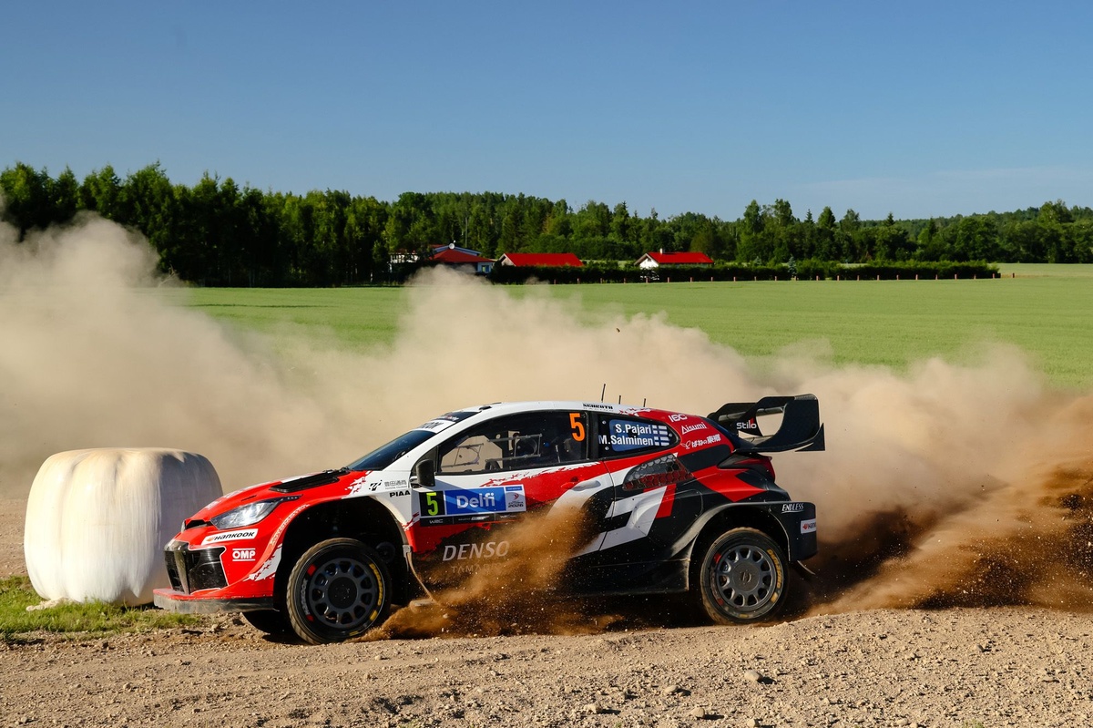 Sami Pajari à une spéciale de sa première victoire en WRC