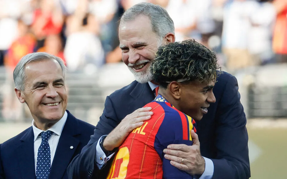 Lamine Yamal sous le feu des critiques pour ses propos envers le roi Felipe VI et Sofia