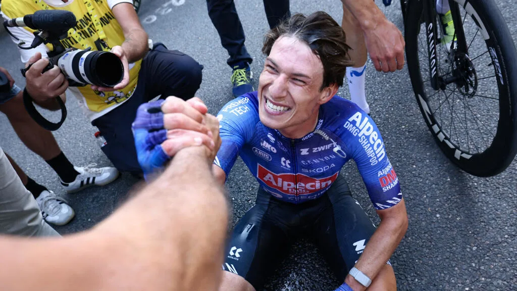 Tour de France : Jasper Philipsen décroche sa première victoire sur la 17e étape