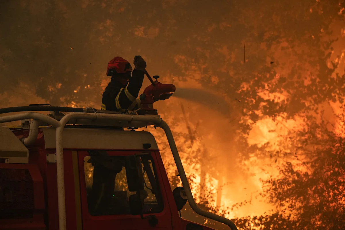 Incendies en Gironde: "Notre préparation va être chaotique", comment les Girondins de Bordeaux s’organisent après la fermeture de leur centre d’entraînement