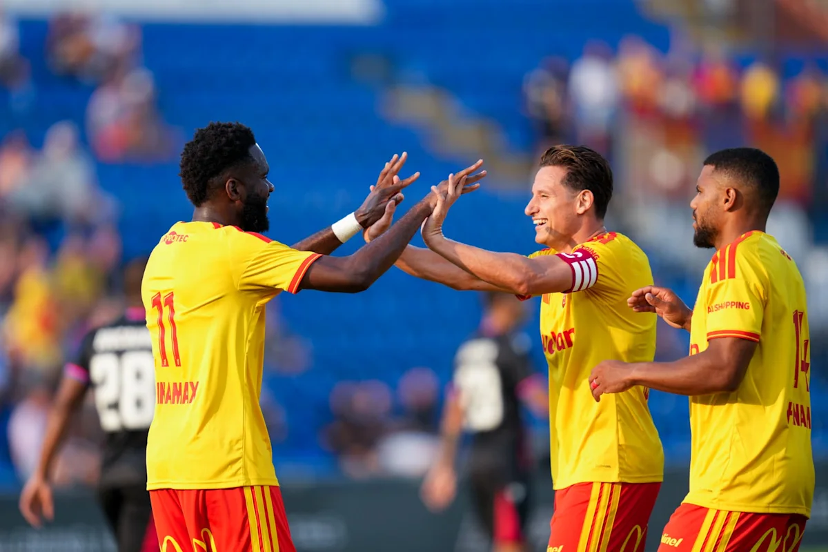 Lens s’offre la victoire contre Crystal Palace en 45 min, retrouvailles avec Pierre Sage