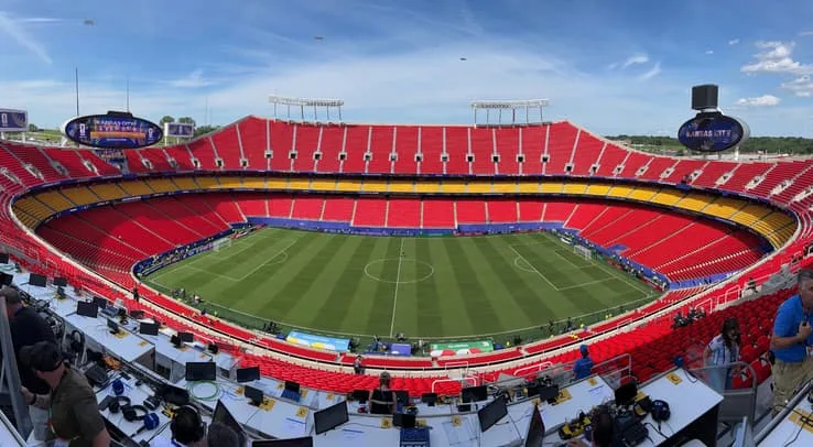 Vue aérienne d'Arrowhead Stadium, domicile des Chiefs et futur site de la Coupe du monde 2026