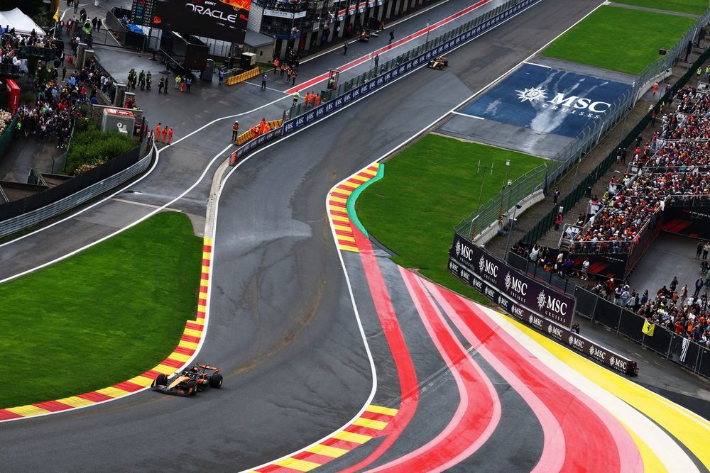 Lando Norris et Oscar Piastri (McLaren) lors du Grand Prix de Belgique 2025