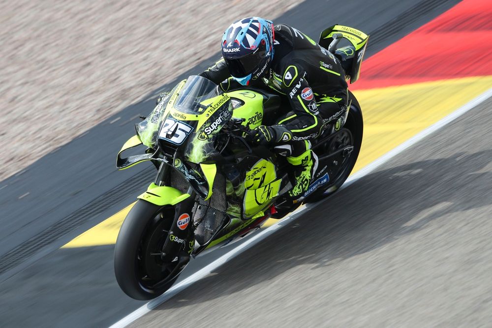 Raúl Fernández au guidon de la Ducati de Trackhouse Racing, après ses performances récentes