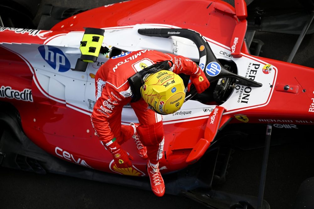 Lewis Hamilton en Ferrari, parc fermé à Budapest