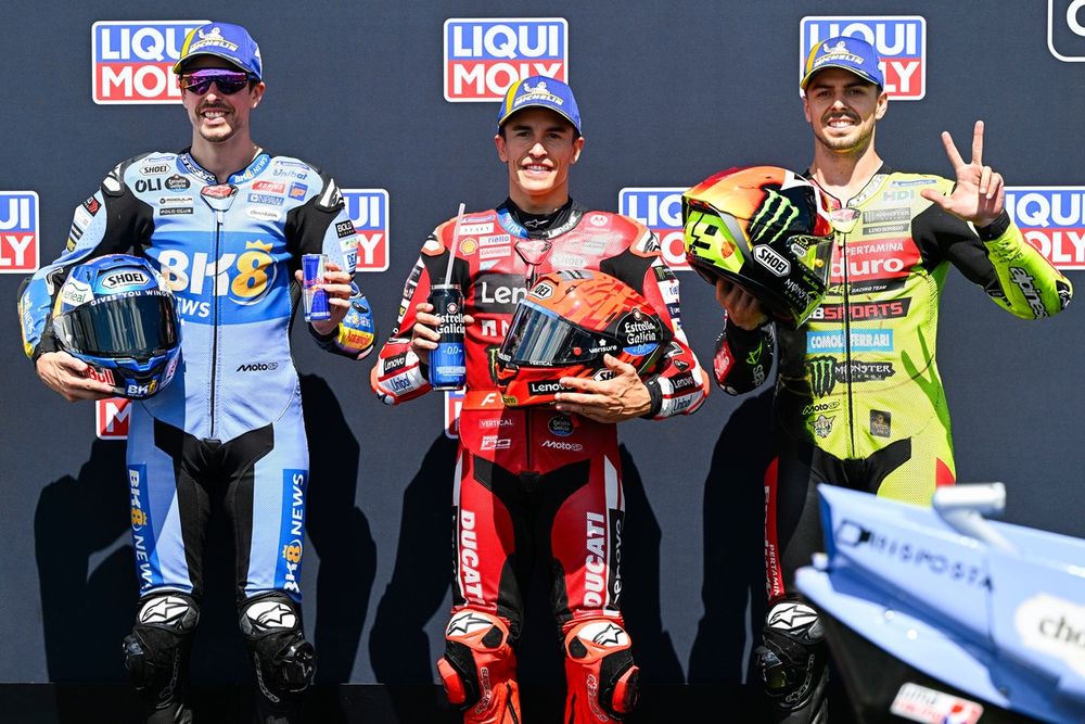 Fabio Di Giannantonio, Alex Márquez et Marc Márquez sur le podium du Sachsenring, Ducati Team