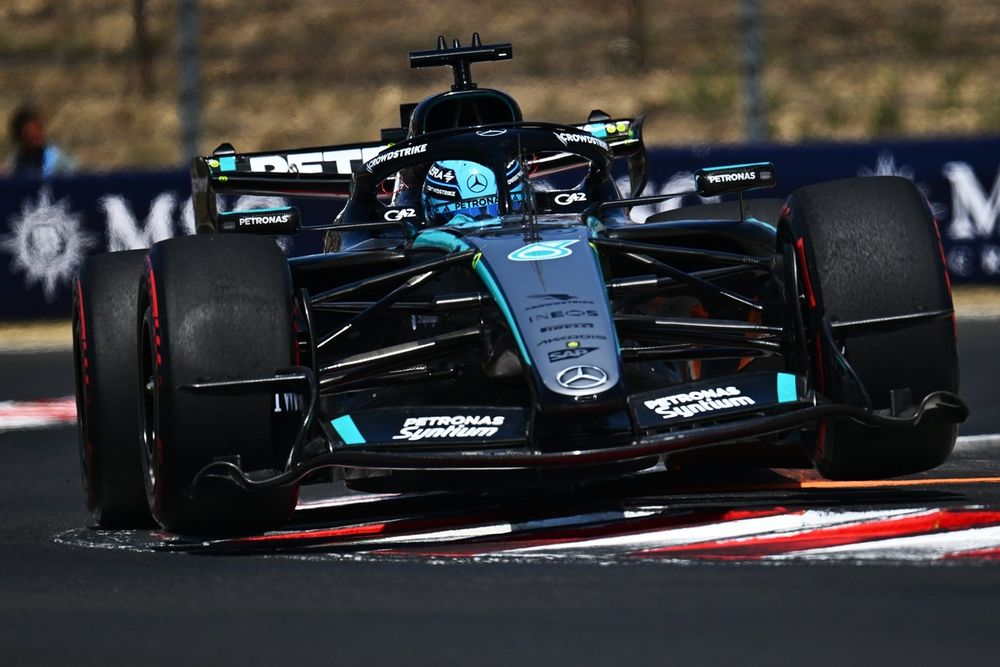 George Russell dans sa Mercedes lors du Grand Prix de Hongrie