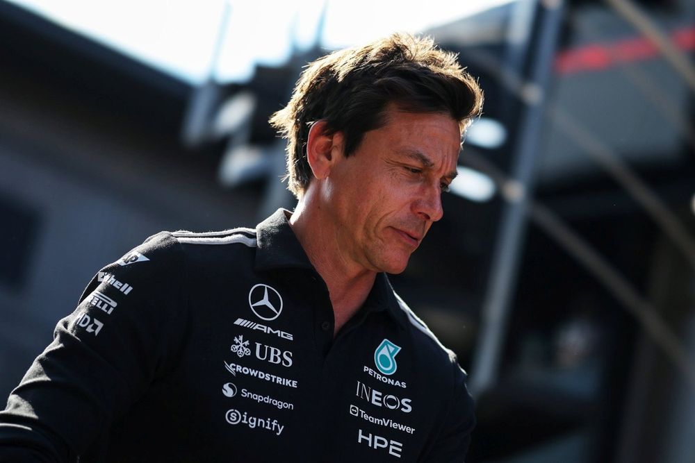 Toto Wolff, directeur de Mercedes, ne contestant pas la pénalité de Kimi Antonelli