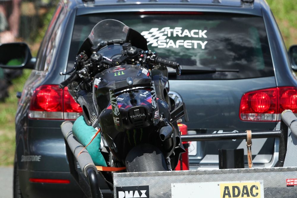 Marco Bezzecchi (Aprilia) après sa chute au virage 7 du Sachsenring