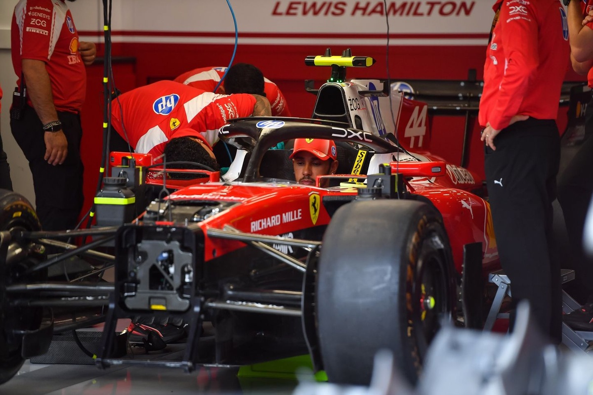 Lewis Hamilton en Ferrari sur le circuit de Spa-Francorchamps