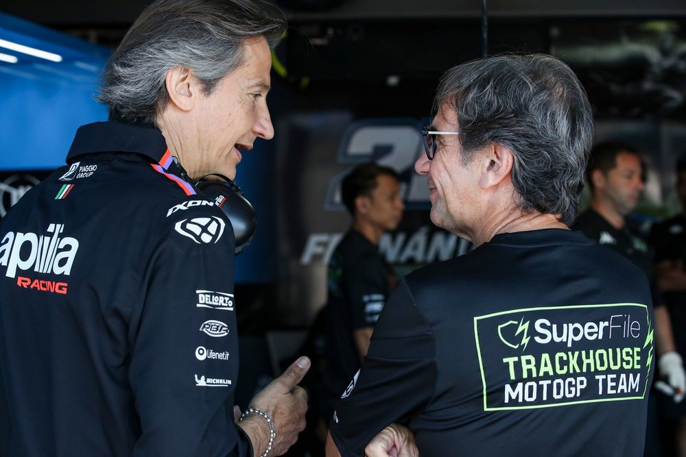 Massimo Rivola, PDG Aprilia Racing, et Davide Brivio, Team Principal Trackhouse Racing
