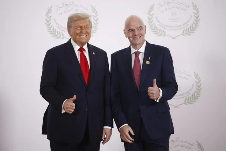 Image illustrant la tension entre FIFA et UEFA au sujet de l'affaire Balogn