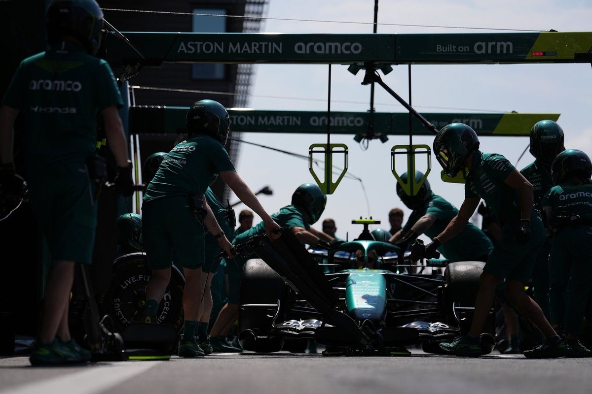 Simulation d'arrêt au stand chez Aston Martin