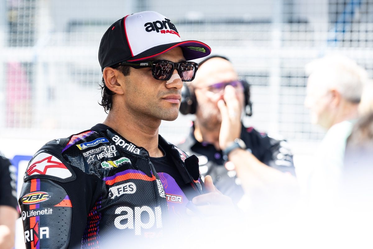 Jorge Martín en tenue Aprilia Racing