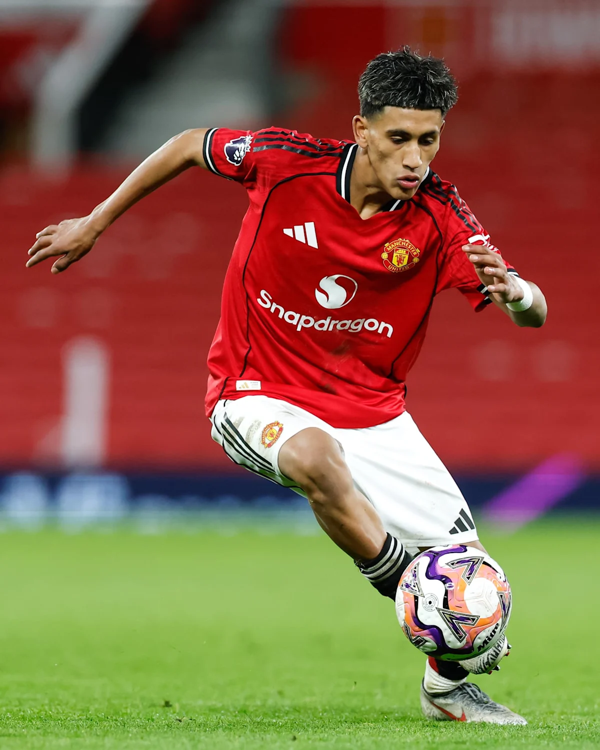 Manchester United : le « petit Messi » JJ Gabriel s’impose lors de ses débuts en équipe première en amical