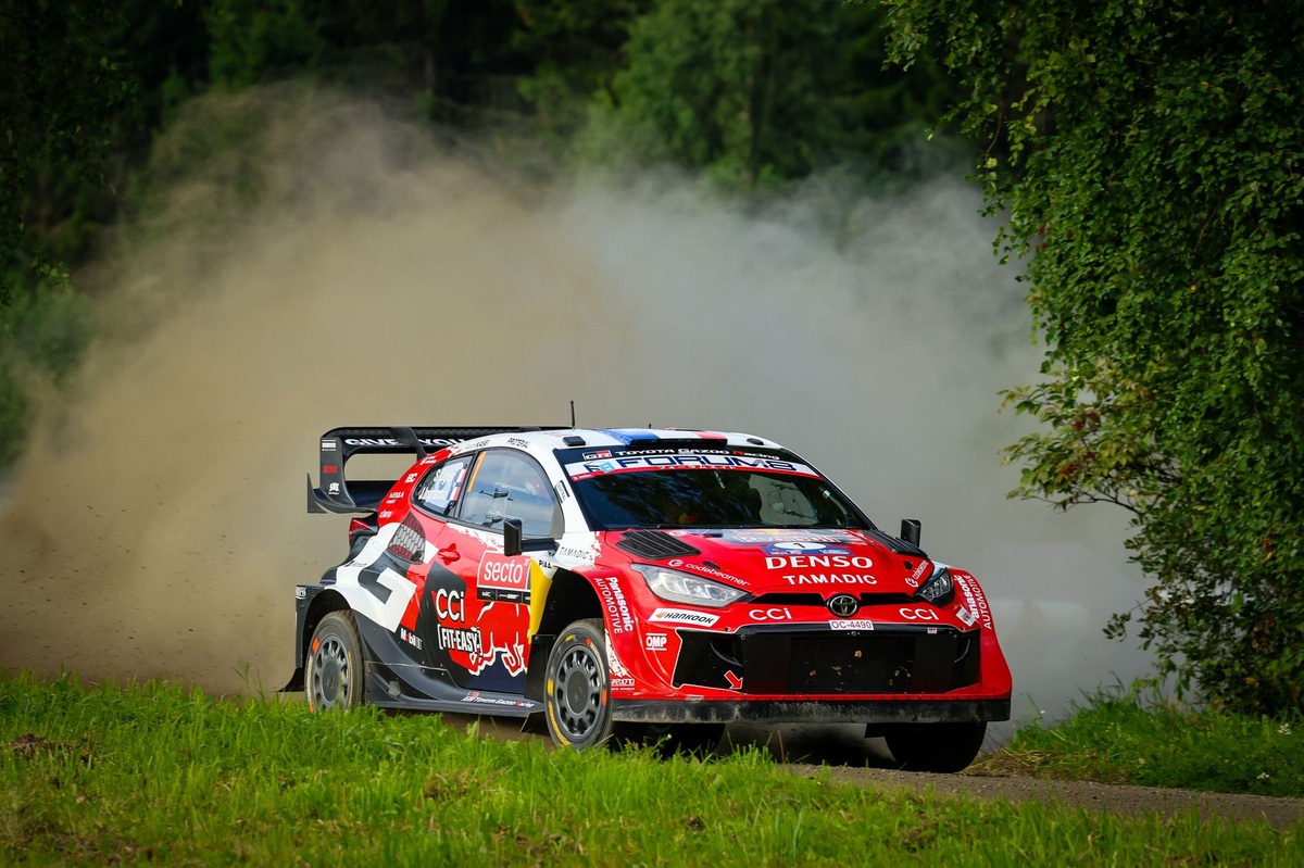 Ogier victime d’un gros crash, la 17e spéciale du Rallye de Finlande arrêtée